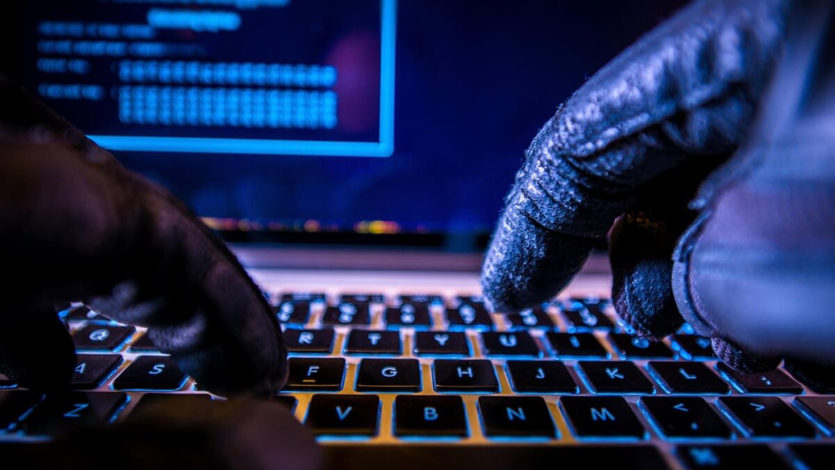 Forbes Daily: Hackers Set Their Sights On Global Airlines
